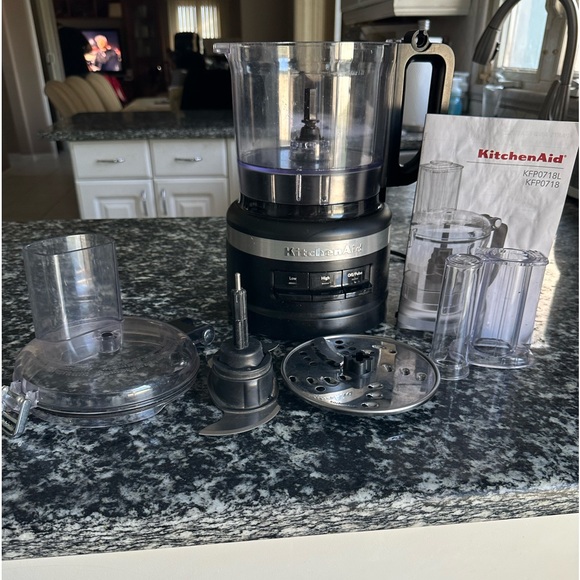 Food Processor - Picture 2 of 2